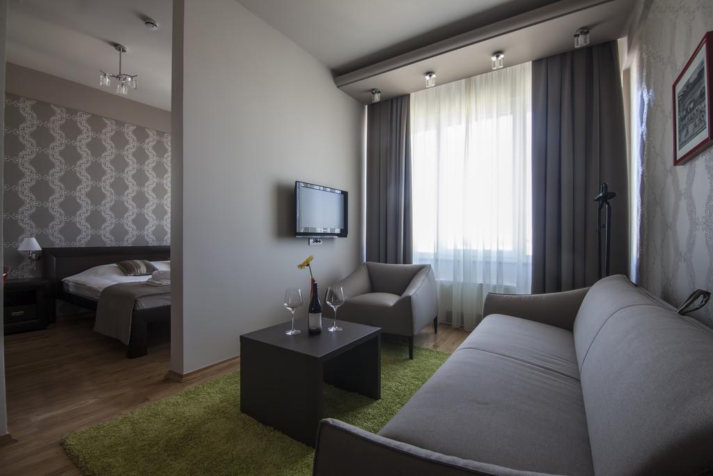 Drina Hotel บิเยลยินา ภายนอก รูปภาพ